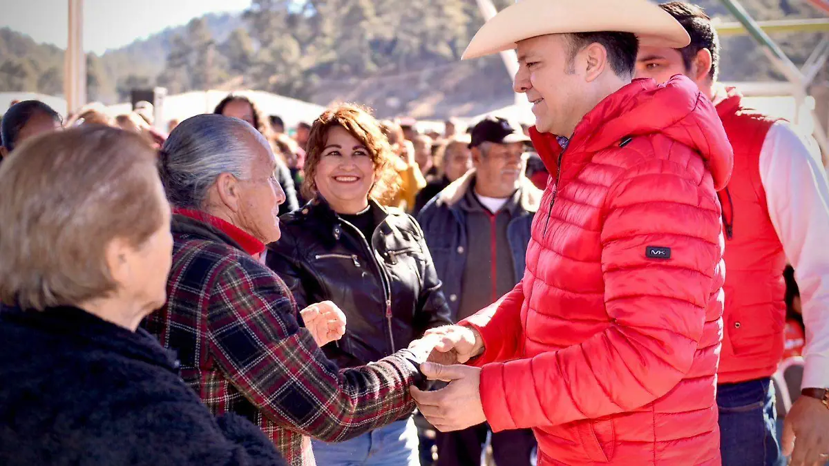 “Apoyos invernales que nos traen Esteban y Marisol permiten hacer frente a las bajas temperaturas”- habitantes de Guanaceví (2)